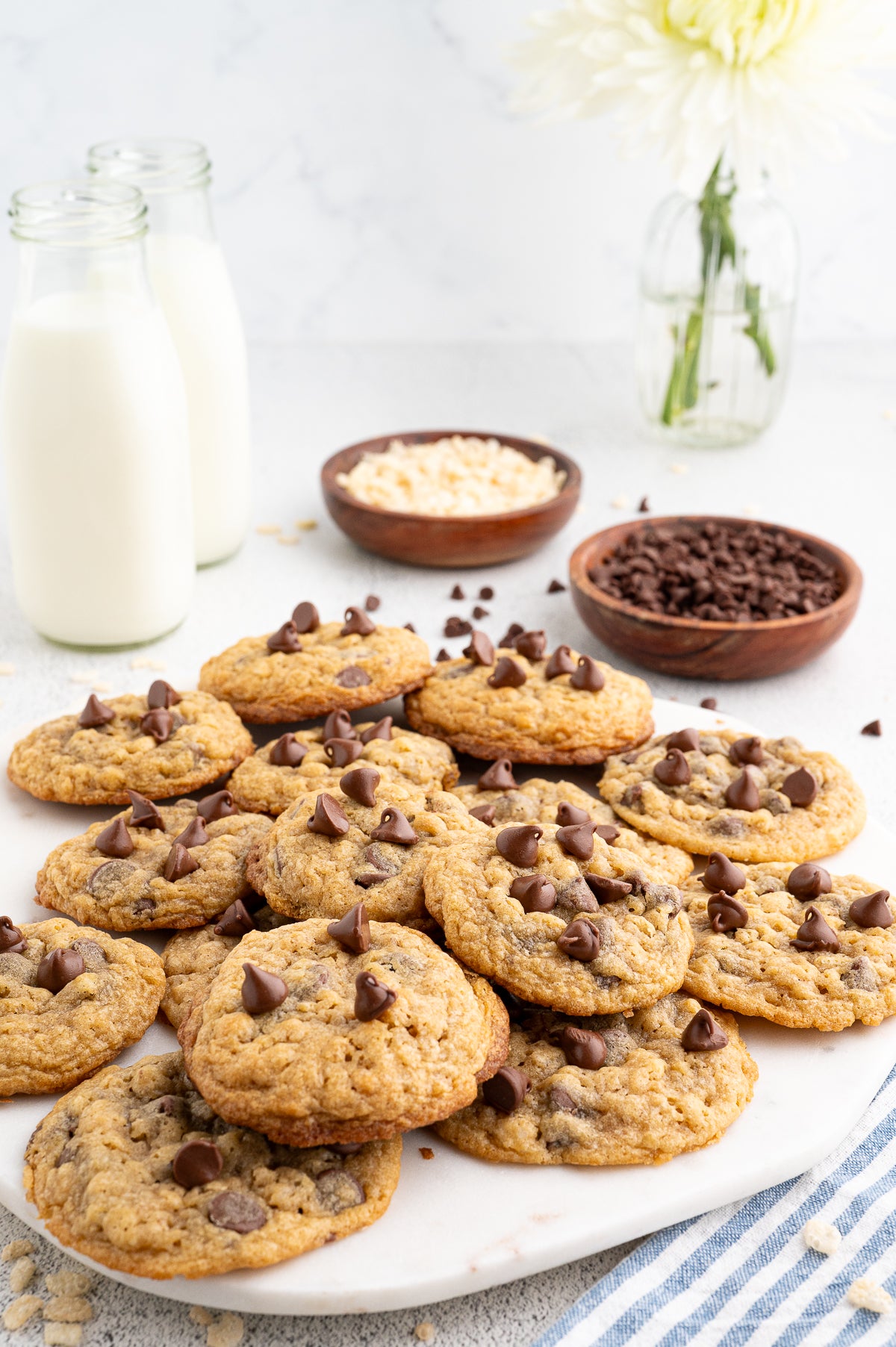 Chocolate Chip Cookies with Rice Krispies (Exclusive)