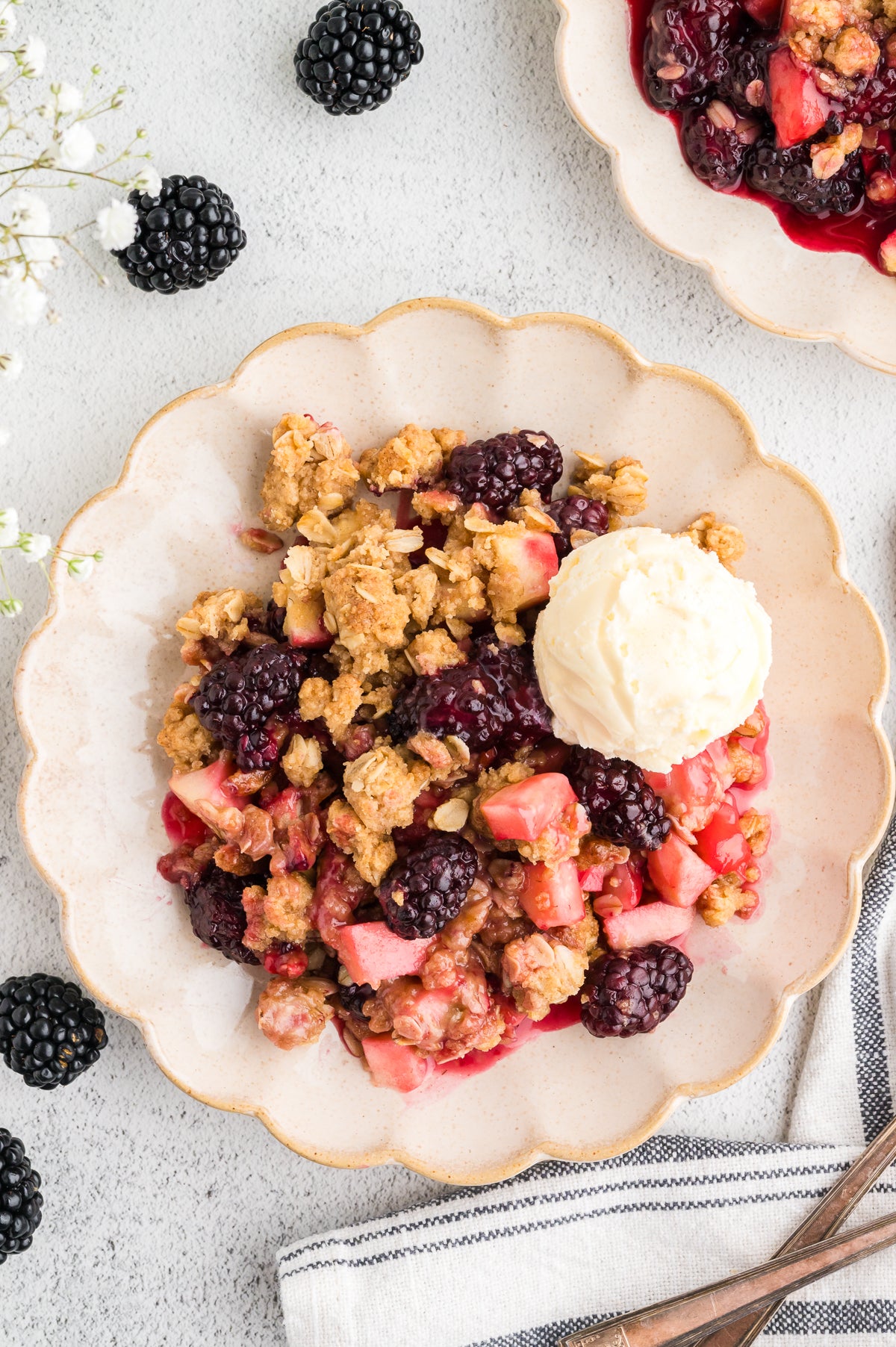Apple Blackberry Crumble (Exclusive)