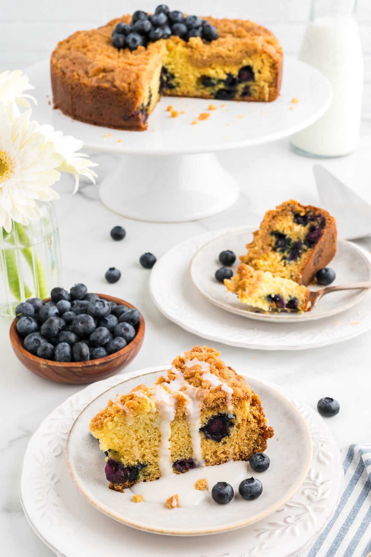 Blueberry Sour Cream Coffee Cake (Exclusive)