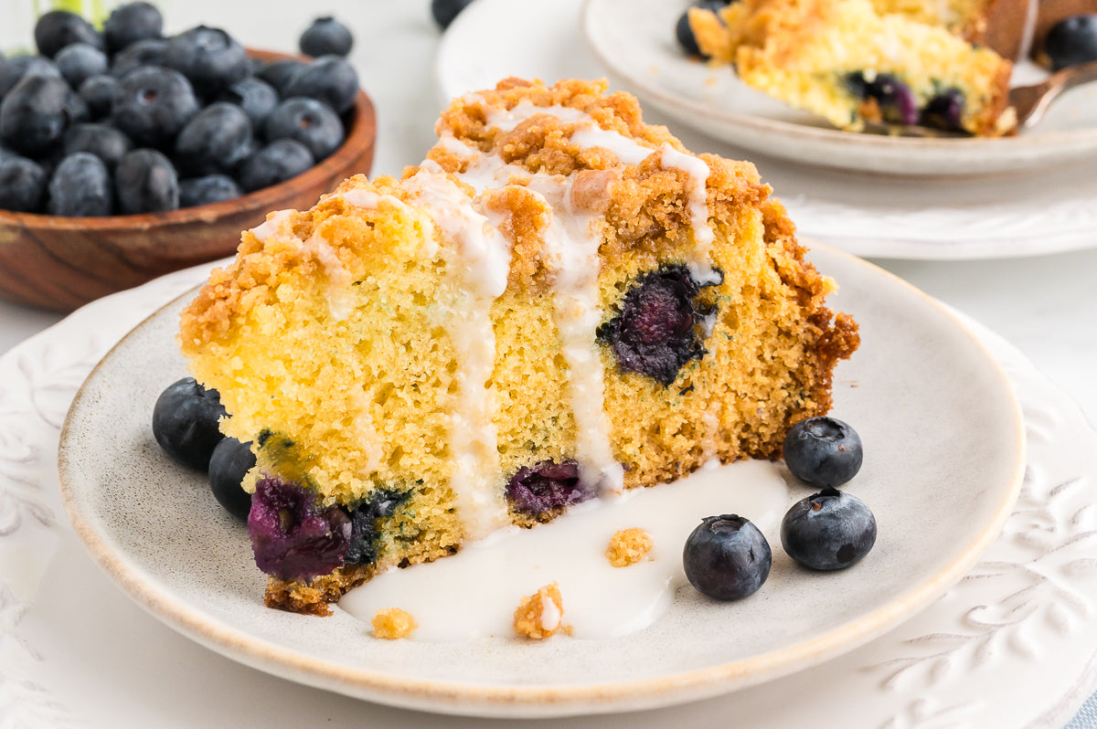 Blueberry Sour Cream Coffee Cake (Exclusive)