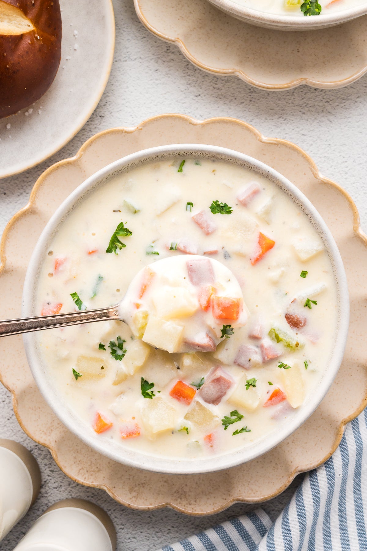 Creamy Ham and Potato Soup (Exclusive)